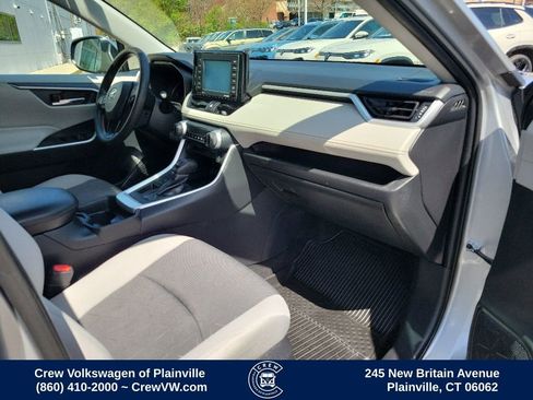 Used 2021 Toyota RAV4 XLE image 43