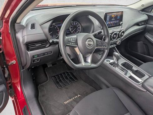 Used 2024 Nissan Sentra SV FWD image 9