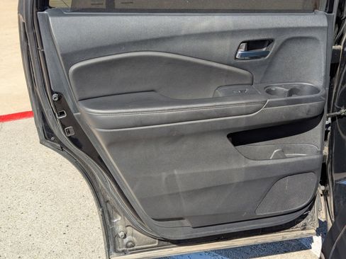 Used 2022 Honda Pilot EX-L image 16