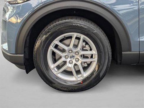 New 2026 Ford Explorer Active RWD image 9