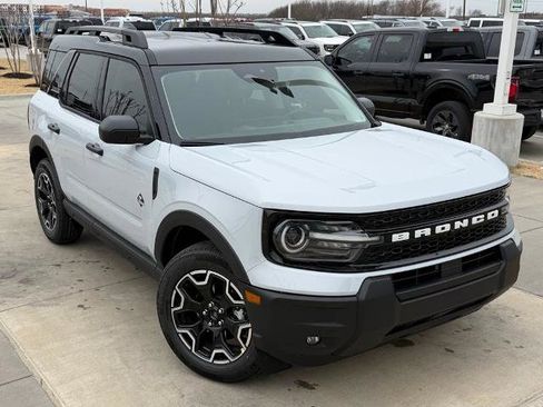 New 2026 Ford Bronco Sport Outer Banks image 3