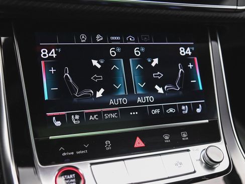 Used 2024 Audi SQ8 Premium Plus AWD/4WD image 32