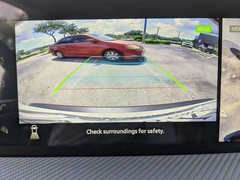 Certified 2025 Nissan Kicks SR FWD image 31