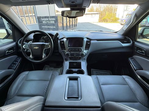 Used 2019 Chevrolet Suburban LT image 11