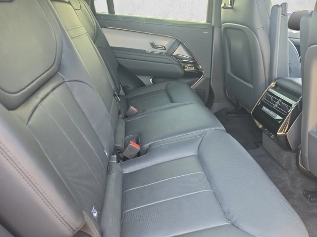 Used 2023 Land Rover Range Rover Sport SE AWD/4WD image 16