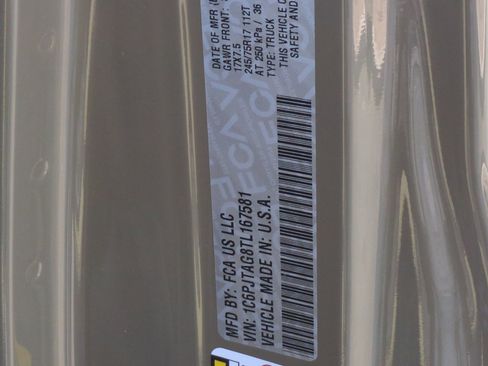 New 2026 Jeep Gladiator Sport image 25