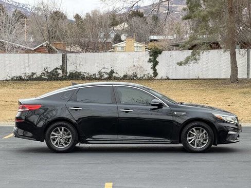 Used 2020 Kia Optima LX image 3