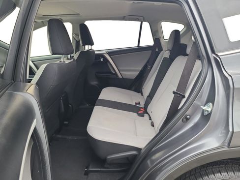Used 2017 Toyota RAV4 XLE FWD image 20