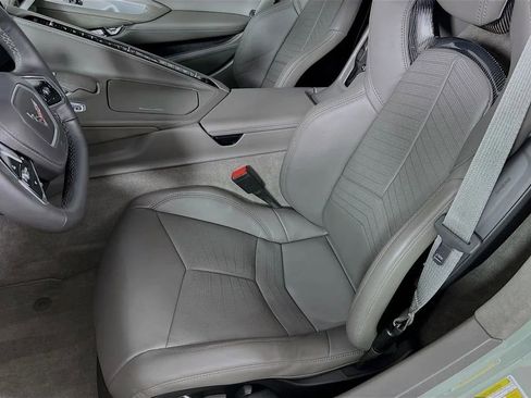 Used 2024 Chevrolet Corvette Stingray Premium Conv w/ Z51 Performance Package image 23