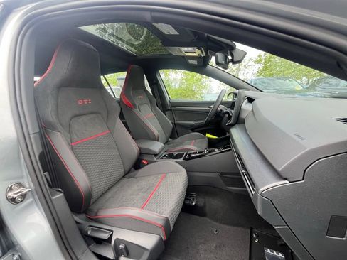 New 2026 Volkswagen GTI SE FWD image 12