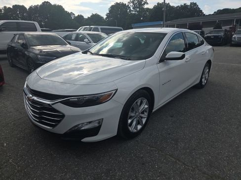 Used 2024 Chevrolet Malibu LT FWD image 1
