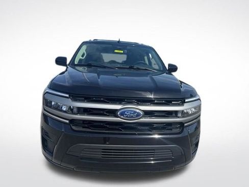 Used 2024 Ford Expedition XLT AWD/4WD image 8