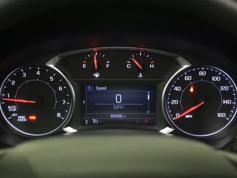 Used 2024 GMC Terrain SLE image 16