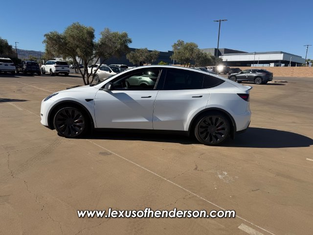 Used 2023 Tesla Model Y Performance AWD/4WD image 2