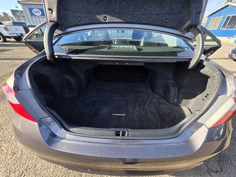 Used 2015 Toyota Camry LE image 19