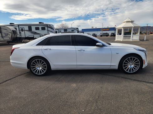 Used 2019 Cadillac CT6 Luxury w/ Driver Awareness Package image 8