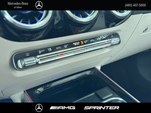 Used 2022 Mercedes-Benz GLA 250 4MATIC w/ Premium Package Lite image 29