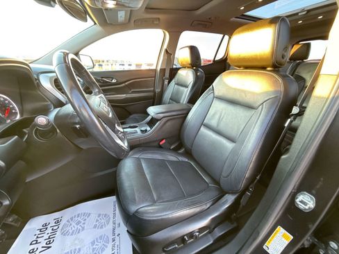 Used 2019 GMC Acadia SLT image 13