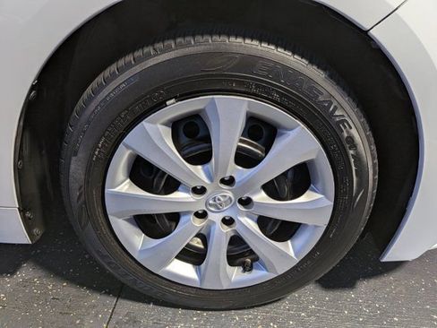 Used 2023 Toyota Corolla LE FWD image 13