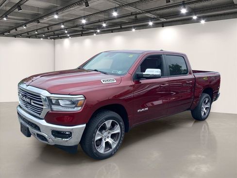 Used 2023 RAM 1500 Laramie AWD/4WD image 3