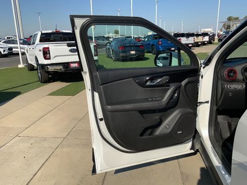 Used 2023 Chevrolet Blazer RS w/ Driver Confidence II Package image 8