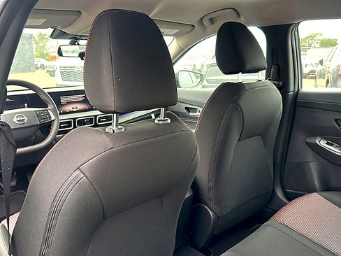 New 2026 Nissan Sentra SR w/ Floor Mat Package FWD image 14