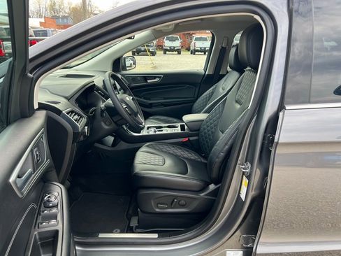 Used 2024 Ford Edge Titanium w/ Equipment Group 301A image 11