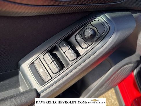 Used 2020 Subaru Crosstrek 2.0i image 11