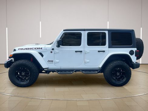 Used 2021 Jeep Wrangler Unlimited Rubicon AWD/4WD image 2