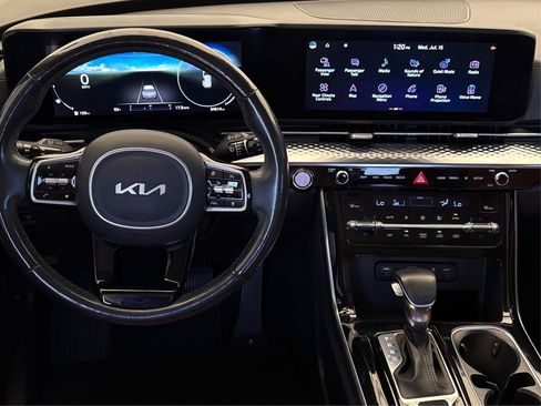 Used 2022 Kia Carnival SX Prestige FWD image 16