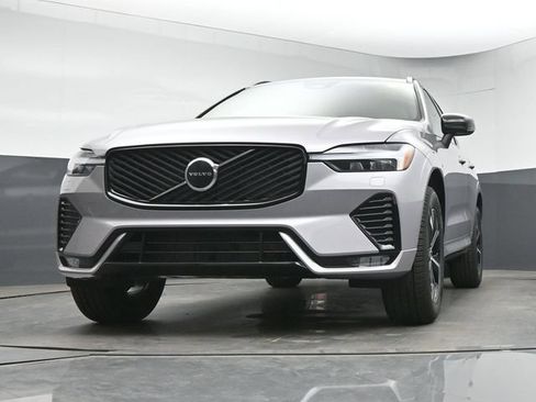 New 2026 Volvo XC60 B5 Core w/ Climate Package AWD/4WD image 35