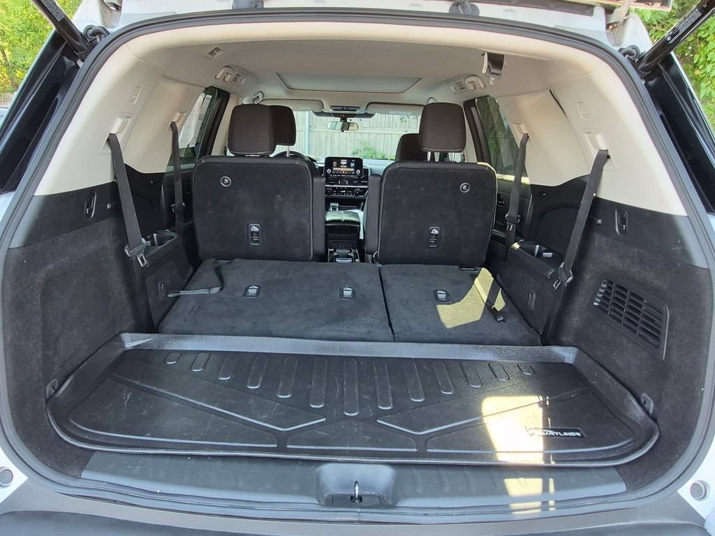 Used 2023 Nissan Pathfinder SV w/ SV Premium Package AWD/4WD image 25