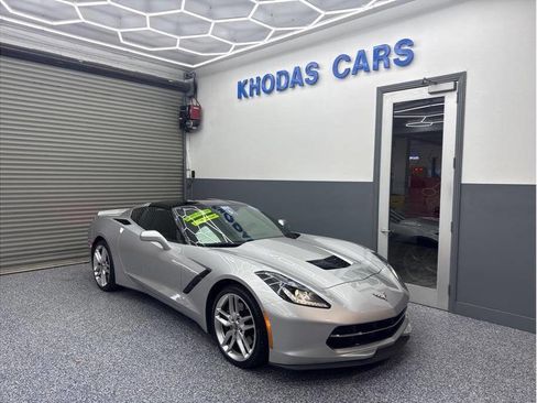 Used 2016 Chevrolet Corvette Stingray Coupe RWD image 6