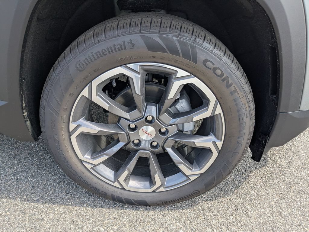New 2027 GMC Terrain Elevation w/ Elevation Premium Package FWD image 9