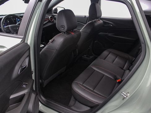 Used 2024 Chevrolet Trax RS w/ Driver Confidence Package FWD image 16