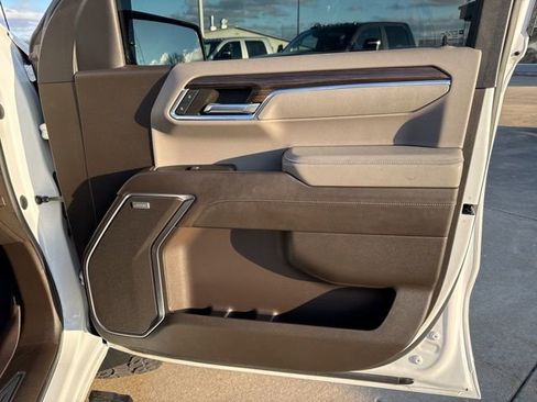 Used 2023 Chevrolet Silverado 1500 RST w/ Convenience Package II image 26