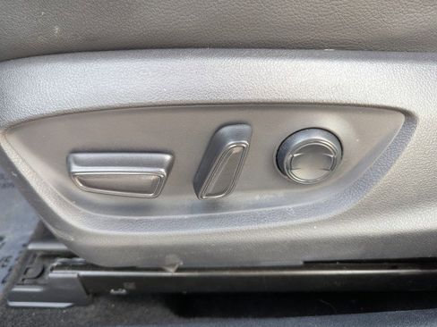 Used 2021 Toyota Camry XSE image 12