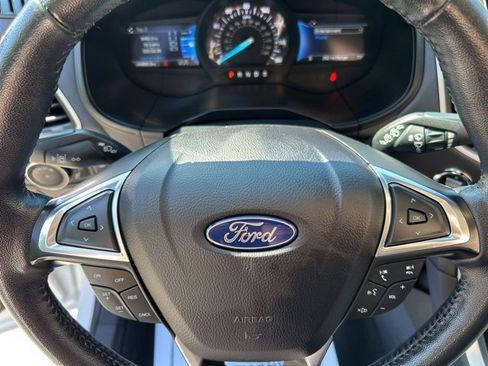 Used 2023 Ford Edge SEL image 18