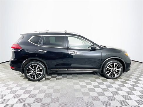 Used 2018 Nissan Rogue SL w/ Premium Package image 9