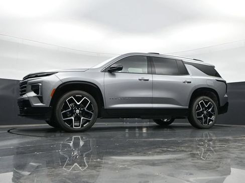 Used 2026 Chevrolet Traverse High Country w/ LPO, Floor Liner Package AWD/4WD image 43