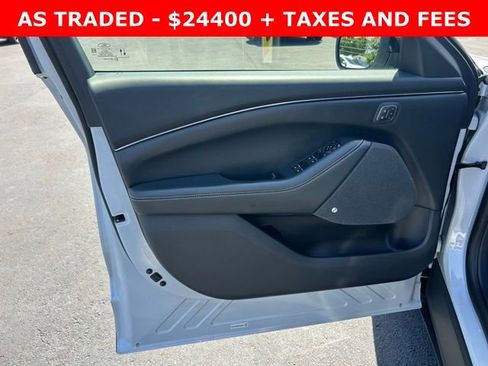 Used 2021 Ford Mustang Mach-E Premium RWD image 12