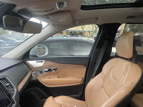 Used 2016 Volvo XC90 T6 Inscription w/ Vision Package AWD/4WD image 10
