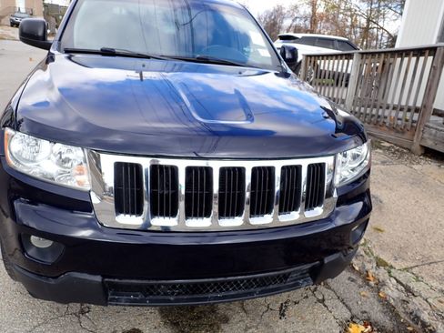 Used 2012 Jeep Grand Cherokee Laredo w/ Laredo E Group image 6