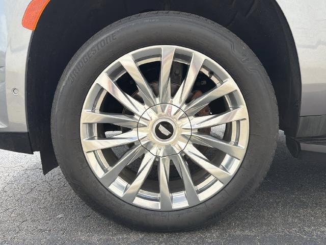 Certified 2022 Cadillac Escalade Premium Luxury AWD/4WD image 11