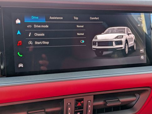 New 2026 Porsche Cayenne image 19