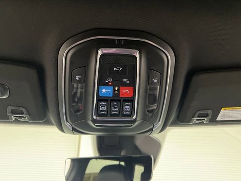 Used 2024 Jeep Grand Cherokee L Limited w/ Luxury Tech Group II image 73