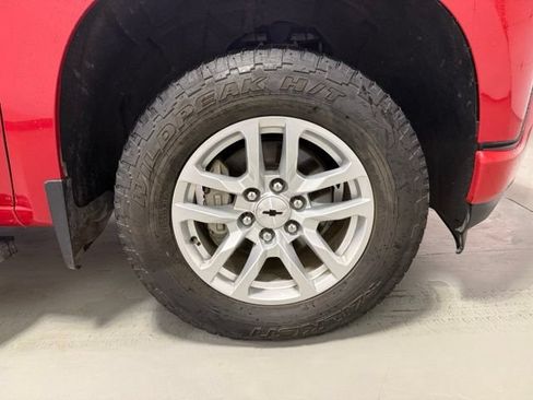 Used 2019 Chevrolet Silverado 1500 RST AWD/4WD image 28