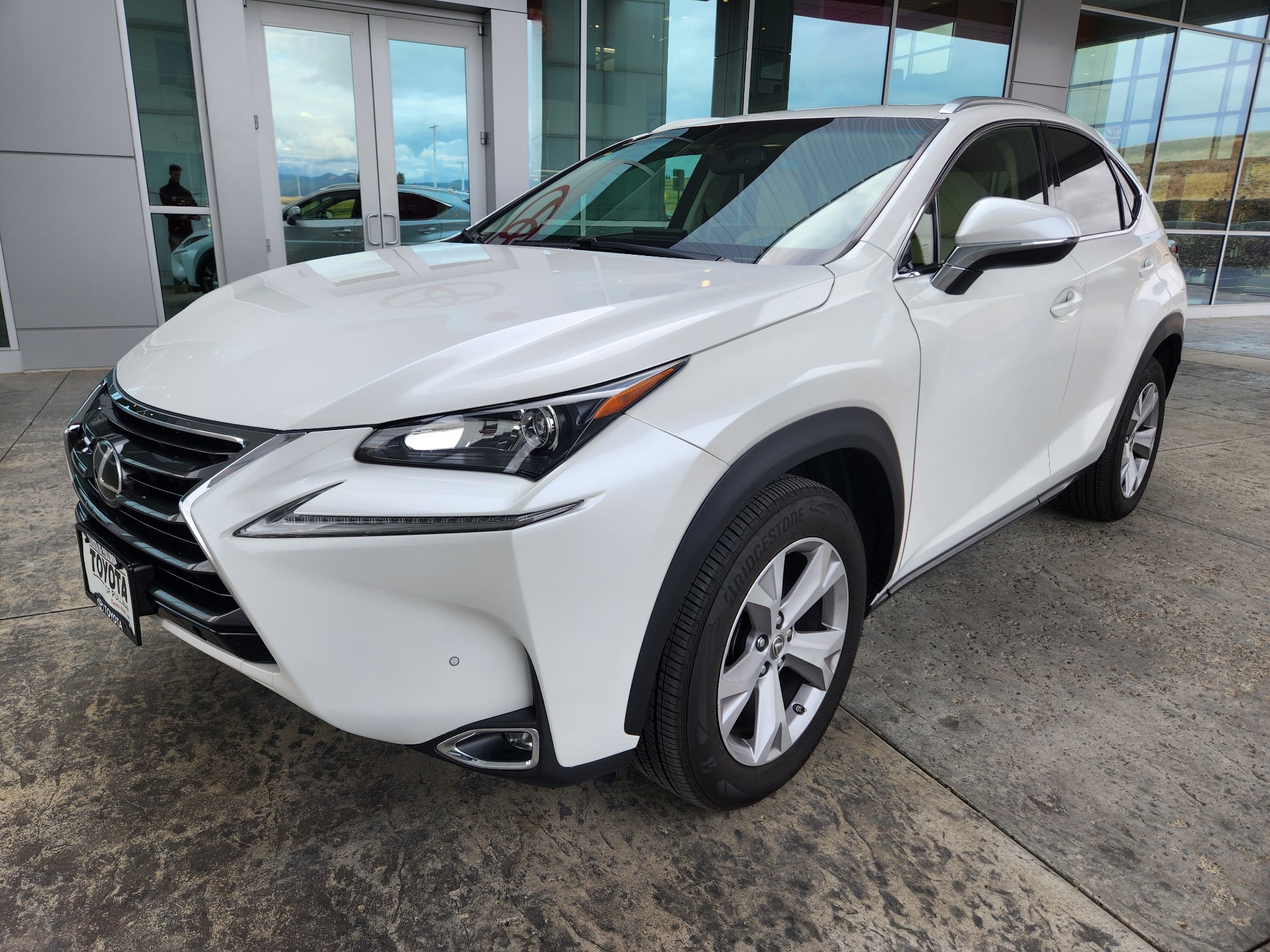 Used 2017 Lexus NX 200t AWD w/ Premium Package image 3