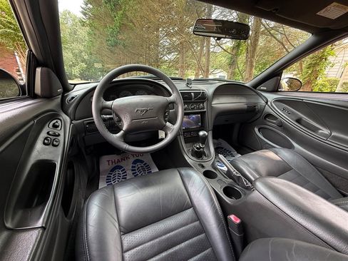 Used 2001 Ford Mustang GT RWD image 50