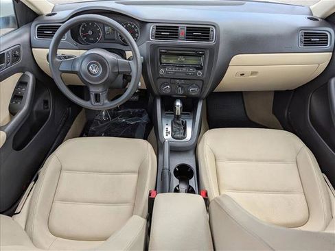 Used 2012 Volkswagen Jetta SE FWD image 15
